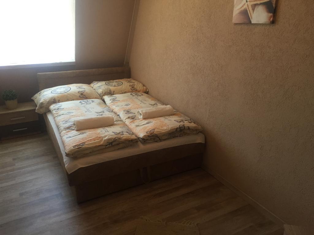 Belvarosi Deluxe Apartman バヤ エクステリア 写真